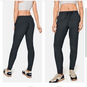 OUTDOOR VOICES All Day Sweatpant in Charcoal